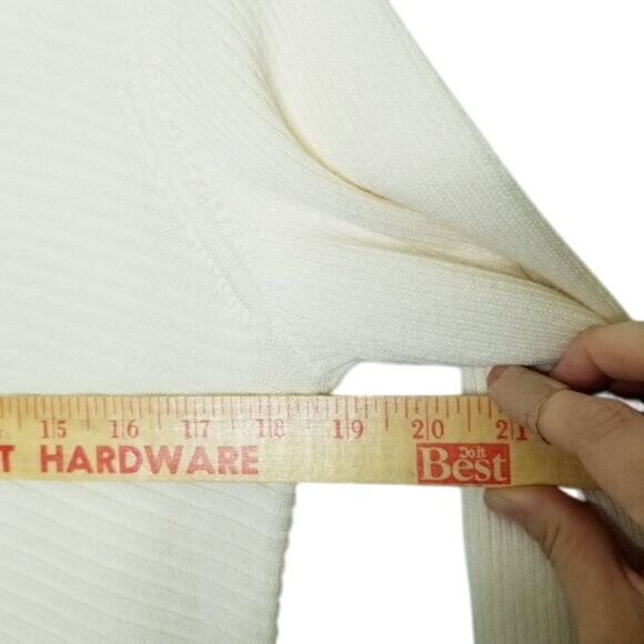 Lori Goldstein LOGO Cream Textured Knit Long Sleeve Sweater Top Womens Size M Co - Picture 8 of 9